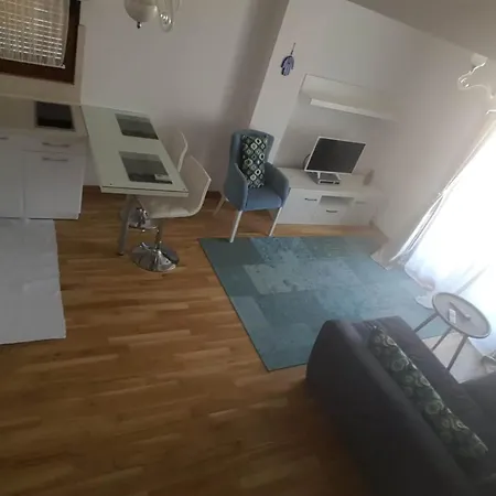 Апартаменты Holiday *